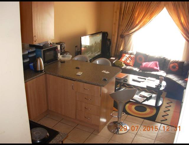 2 BEDROOM APARTMENT SOLD IN THE ORCHARDS